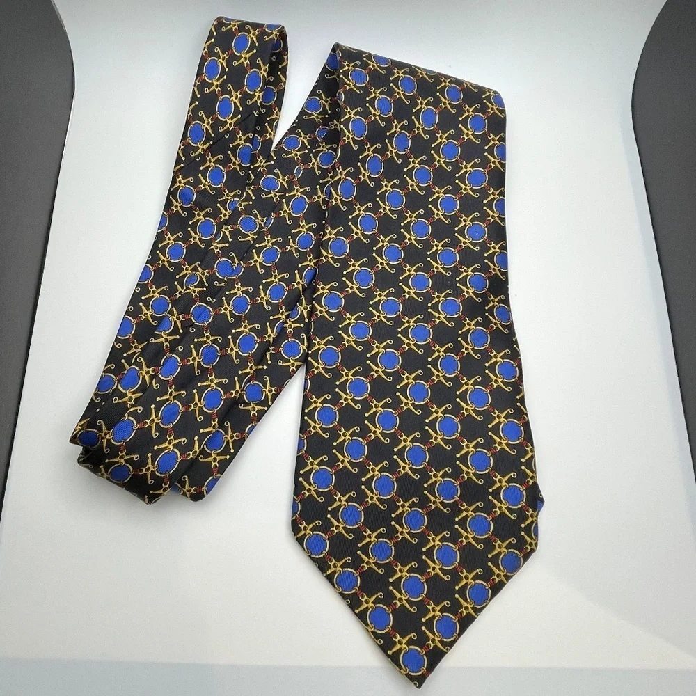 Burberrys Vintage 100% Silk Men's Necktie - Navy - Preowned